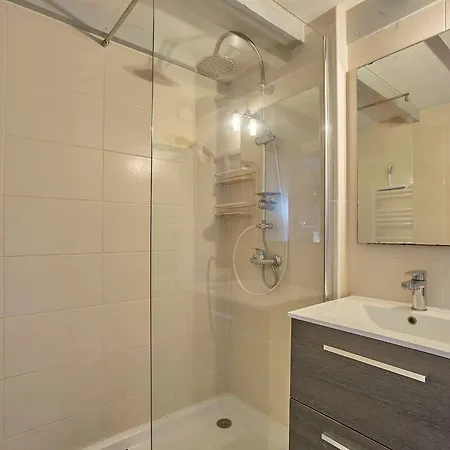 شقة T2 Avec Veranda, Animaux Et Parking Inclus - Fr-1-841-34 *